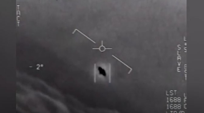 Αυθεντικό το βίντεο με UFO που παρενοχλούν πλοία του Ναυτικού